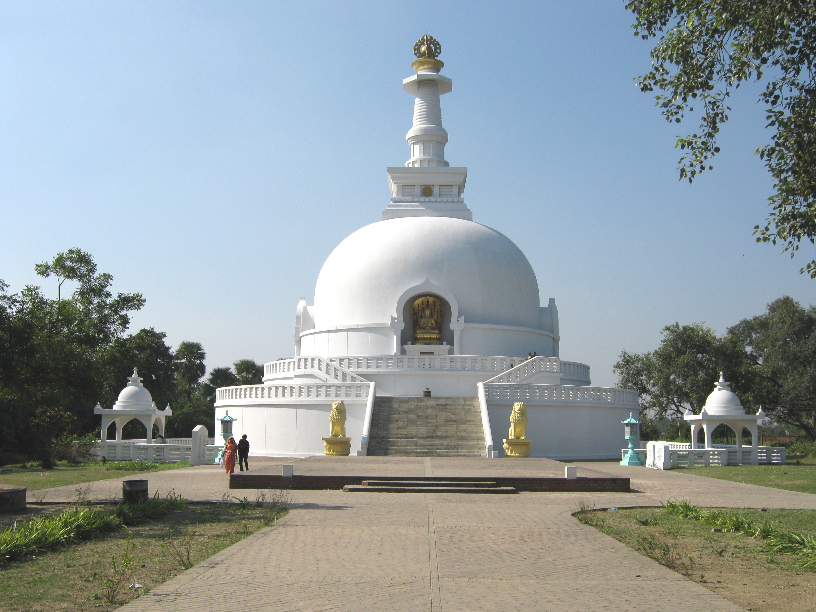 Shanti Stupa